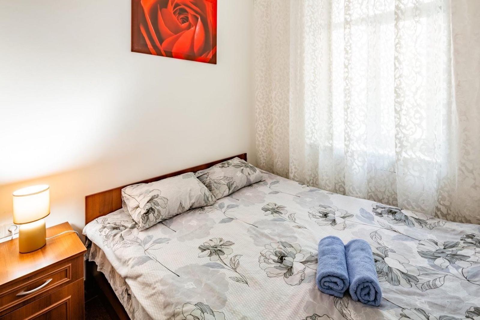 2 Rooms Central Anna Apartment Lviv Eksteriør billede